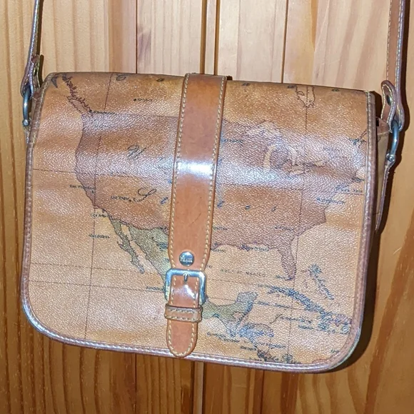 Alviero Martini Leather Map United States Featured!! Crossbody Bag. - Picture 4 of 15
